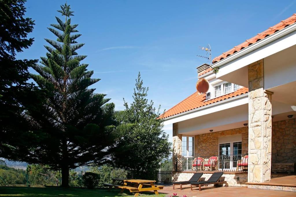 Chalet Con Magnificas Vistas Al Mar Perlora Luaran gambar